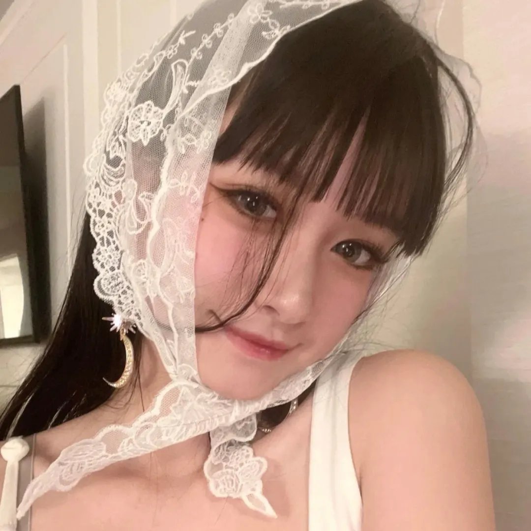 邪恶的蕾丝莉